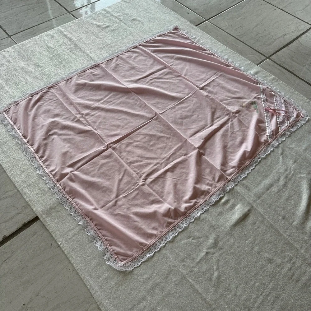 Vintage Pink Baby Blanket Lace Trim Girl Floral Bow 40x33